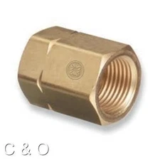 WESTERN # 61 ACETYLENE ADAPTOR CGA-300 TO CGA-510 COMMERCIAL to POL REGULATOR