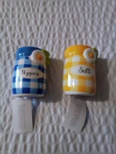SPRING COUNTRY MARKET SALT AND PEPPER SHAKER SET.