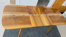 Alter Wohnzimmer Tisch 60ziger Jahre Holztisch Ausziehbar,sehr Gut Erhalten