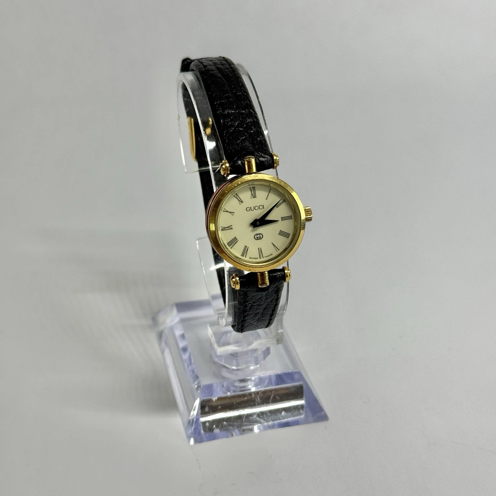 GUCCI 2000L Round Gold Plated Swiss Analog Women Vintage Watch W503 *WORKING