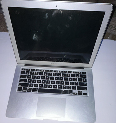 Apple MacBook Air 13'' i5 1.7GHz 4GB 128GB SSD 2012 Mac OS X 10.8 Silver