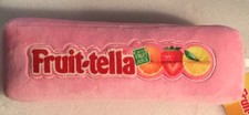 Fruit-tella Plüsch 12 Zoll rosa Kissen. von Claire neu mit Etikett.