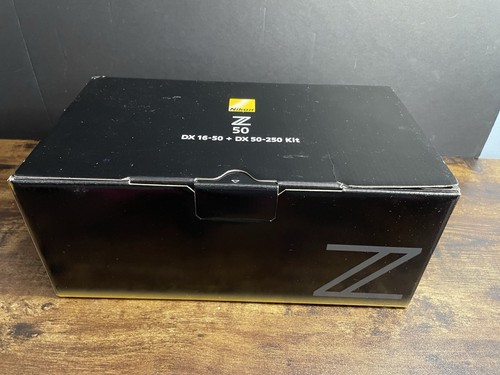 Nikon Z50 + kit obiettivo VR 16-50mm + VR 50-250mm *SOLO SCATOLA* - Foto 1 di 8