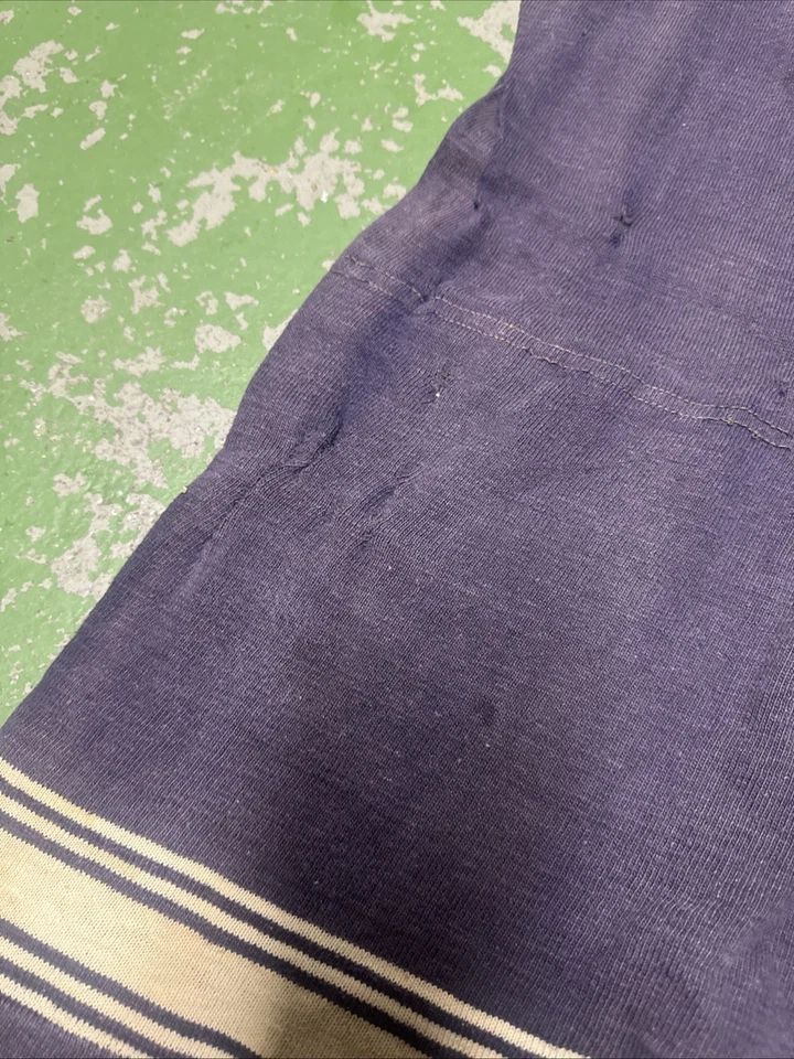 Traje de baño vintage de punto de lana azul marino de los años 1920-1930 con rayas blancas Foto 3 de 4