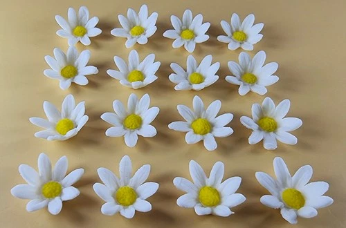 15 x Edible 3D Daisy Flowers Daisies icing toppers cake cupcakes decoration T099