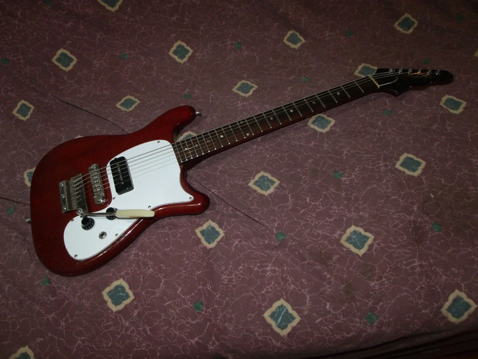 Vintage 1966 Epiphone by Gibson Olympic to Coronet Conversion - Image 2 of 4