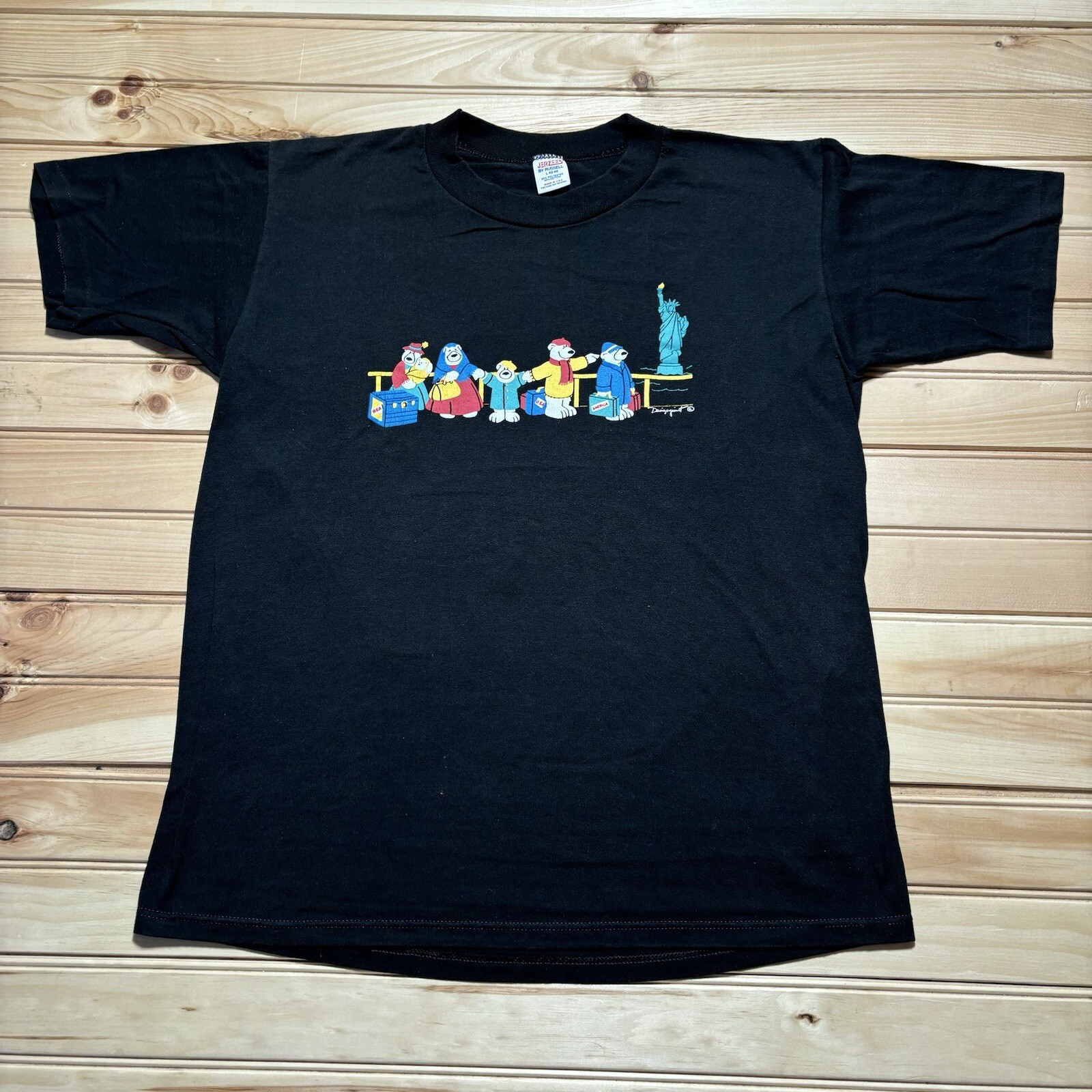 Vintage 80s NYC Statue of Liberty Polar Bear Graphic Tee Size L