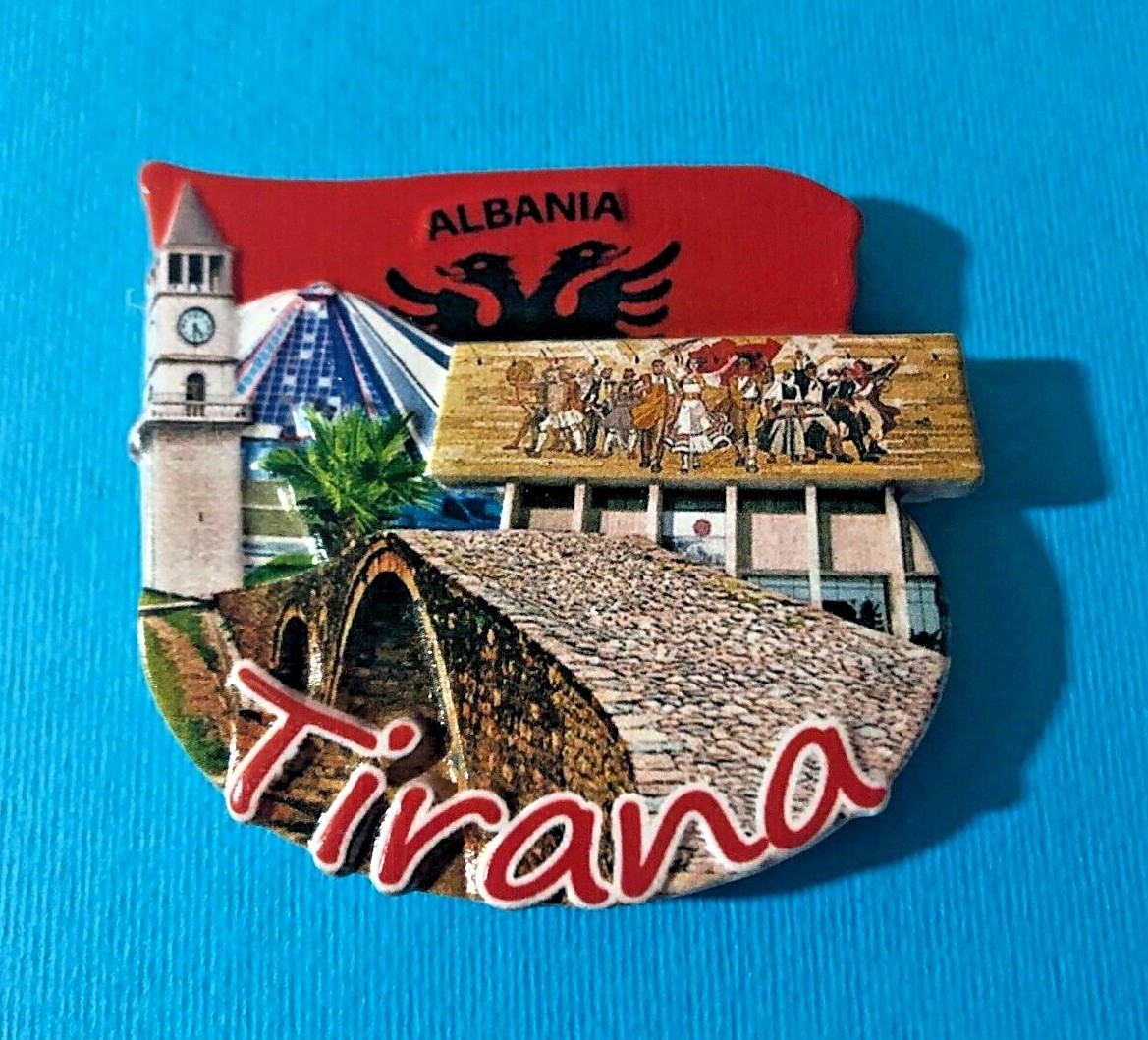 Foto 49 di 83