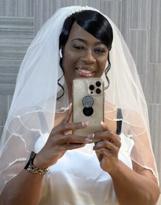 Beautiful ivory beaded fingertip veil. Beaded Leaves Fingertip Veil with Trim | David main image 4