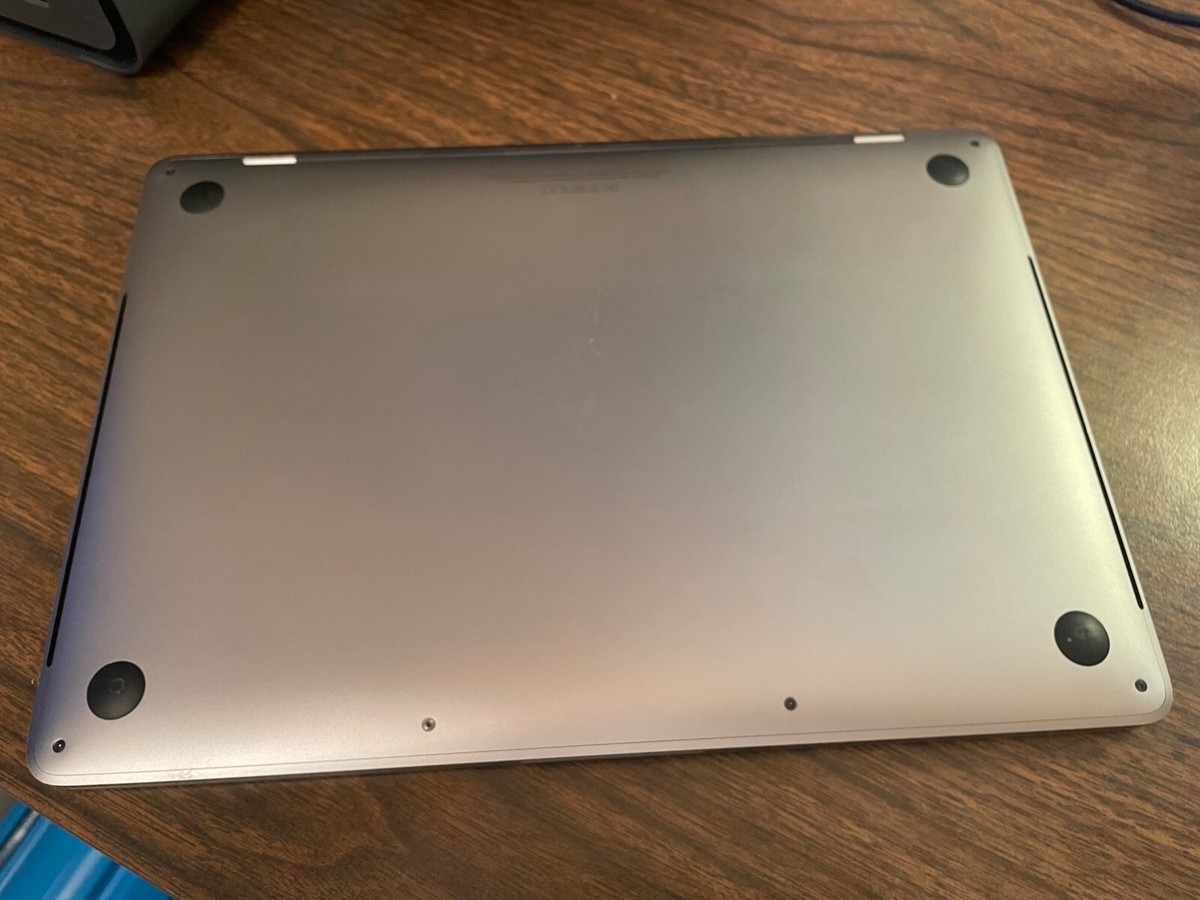 Apple MacBook Pro 13.3 Apple MacBook Pro 13.3