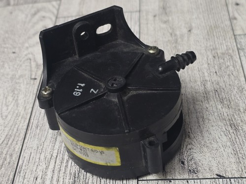 Air Pressure Switch Mpl 503 V G Range E Adjustable from Aircraft Spruce