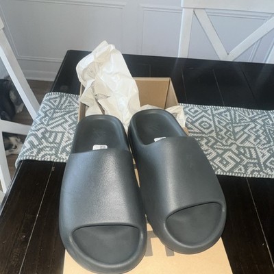 adidas Yeezy YZY Slide Men's Black Sandal Slip On Size 12 Summer Comfort
