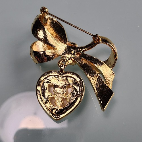 Vintage Brooch Pin Gold Tone Faux Pearl Rhinestone Bow Heart Costume Jewelry - Picture 3 of 3