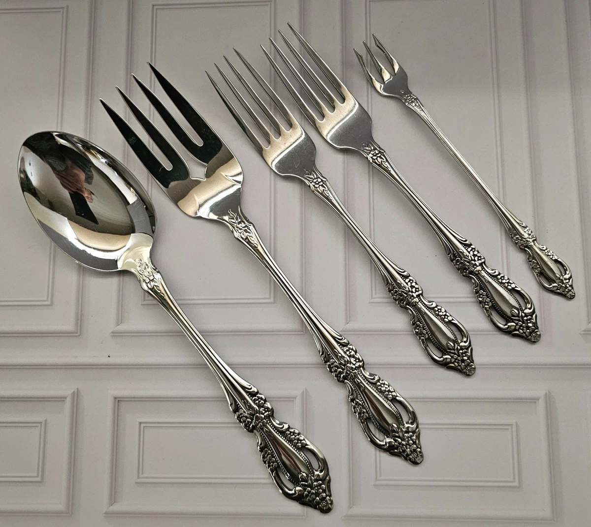 Rogers A1 Plus Oneida Ltd 3 Serving Spoons