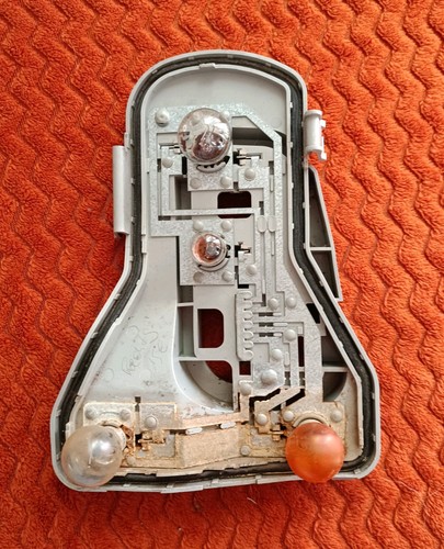 VW Original Lampenträger Heckleuchte / Rückleuchte – Polo 9N3 - Rechts - 6Q6