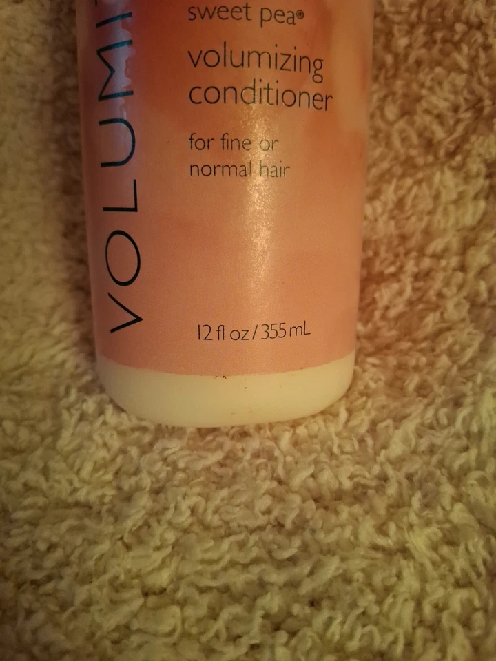 Bath & Body Works Pleasures Sweet Pea Conditioner  - Image 3 of 4