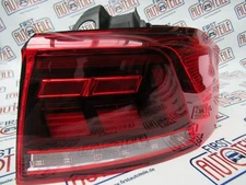 Original VW Passat B8 3G Variant facelift LED tail light right 3G9945096E