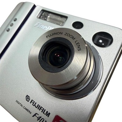 Fujifilm FinePix F Series F401 2.1MP Digital Camera - Metallic
