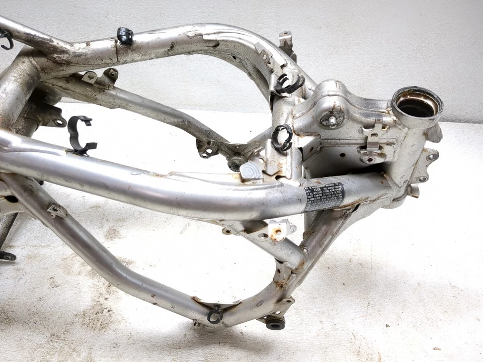 06-08 Chasis cuadro principal Kawasaki EX650 Ninja 650R CLN RECTO Foto 2 de 4