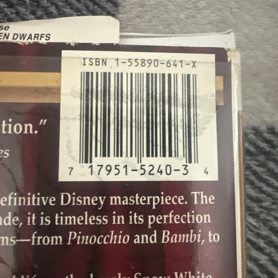 RARE Disney's Snow White & the Seven Dwarfs Masterpiece VHS Collector's Edition - Image 3 of 4