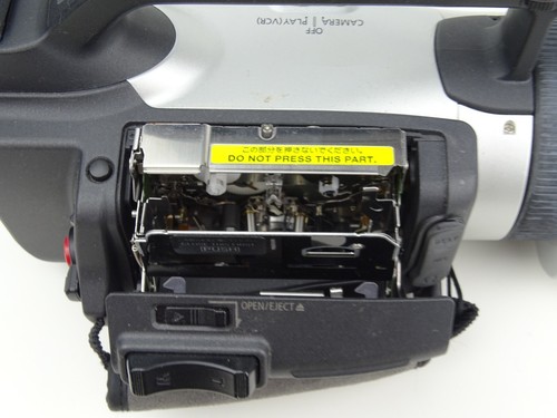 Canon DM-GL2A 3CCD L-Series 20X Zoom Mini DV & SD Digital Video Camcorder Tested - Picture 15 of 21