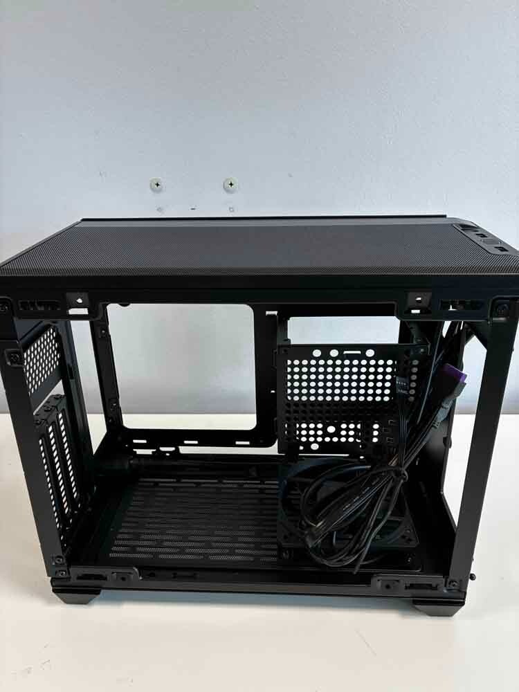 Picture 3 of 8