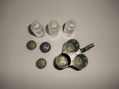 Rare Nickel Silver and Glass 3 piece condiment sets Albert Pick & Co. - Picture 7 of 9
