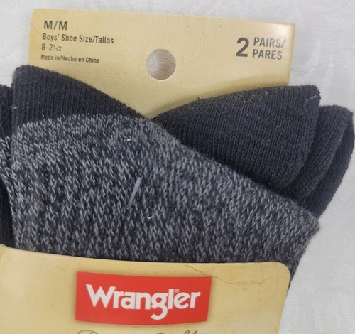 Wrangler Boys Socks Shoe M 9-2 1/2 Crew Outdoors Black Grey Red 2-Pairs New - Picture 4 of 6