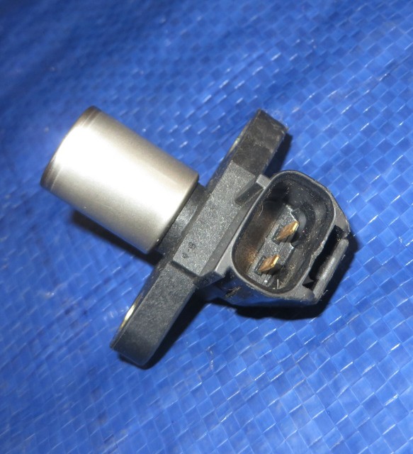 2000 HONDA CBR 600 F4I CAM SENSOR HONDA CBR 600 F41 CAM POSITION SENSOR