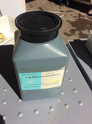 Fluka AG 49970 1 KG Glycerin-1-monostearat CH3(CH2)16COOCH2CH(OH)CH2OH