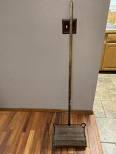 Antique 1900's Old Wood Bissell Cyco Ball Bearing Push Vacuum Primitive Sweeper