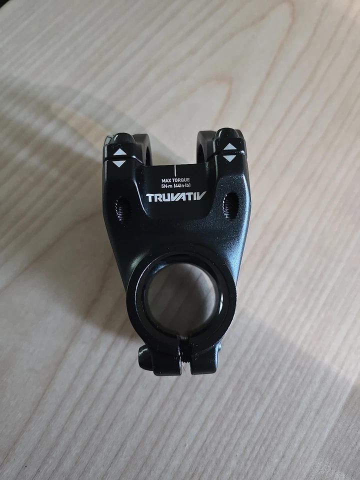 TruVativ Descendant Stem 40 mm Clamp 35.0mm +/-0 Degree 1 1/8 in Black Aluminum - Image 2 of 4