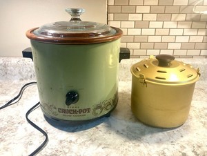 Rival Avocado Green Slow Cooker Crock Pot With Cake Bread Baker Works