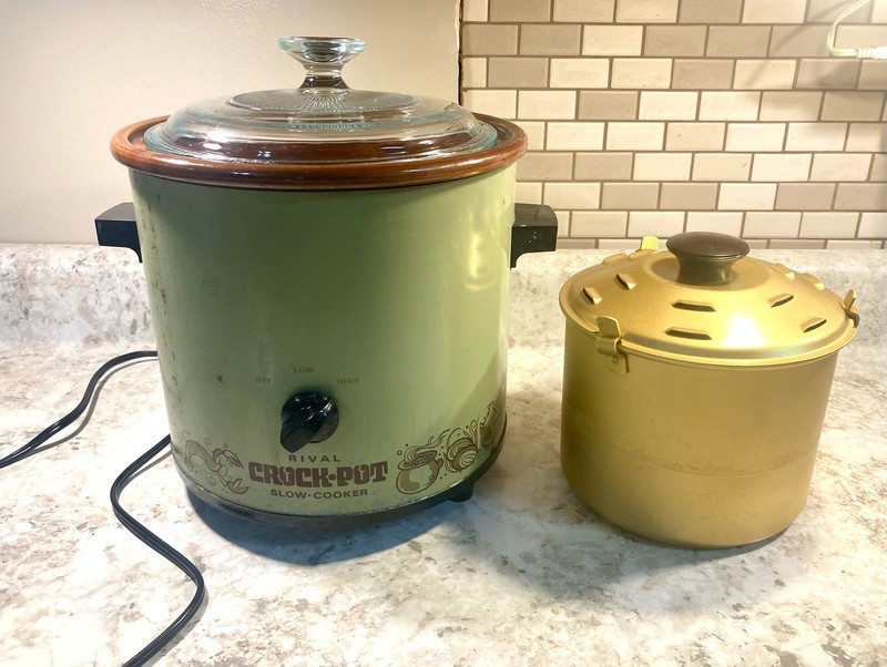 Rival Avocado Green Slow Cooker Crock Pot With Cake Bread Baker Works