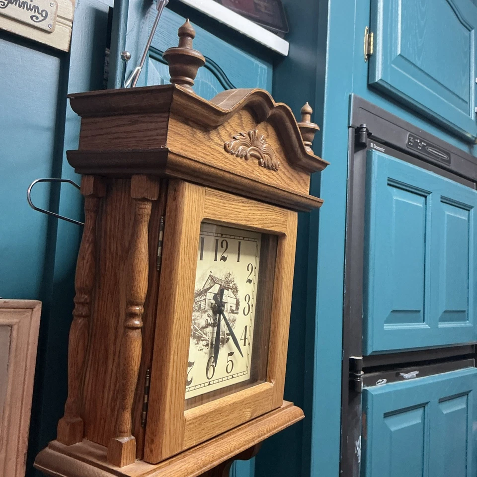 Reloj de pared grande de madera de roble hecho a mano vintage único en su clase con granero 30X14 Foto 2 de 4