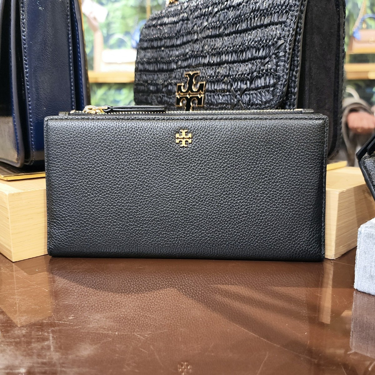 Latest New Tory Burch BLAKE Black Pebbled Leather Slim Envelope