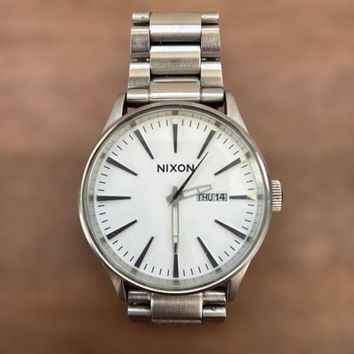 NIXON THE SENTORY SS 40mm White Wristwatch Timepiece Genuine Authentic