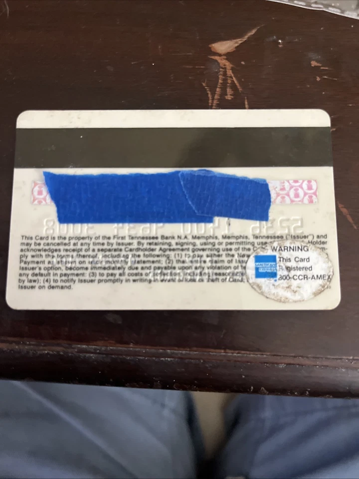 老式 1982 年过期制造商汉诺威万事达卡收藏品 — 第 2/2 张图片