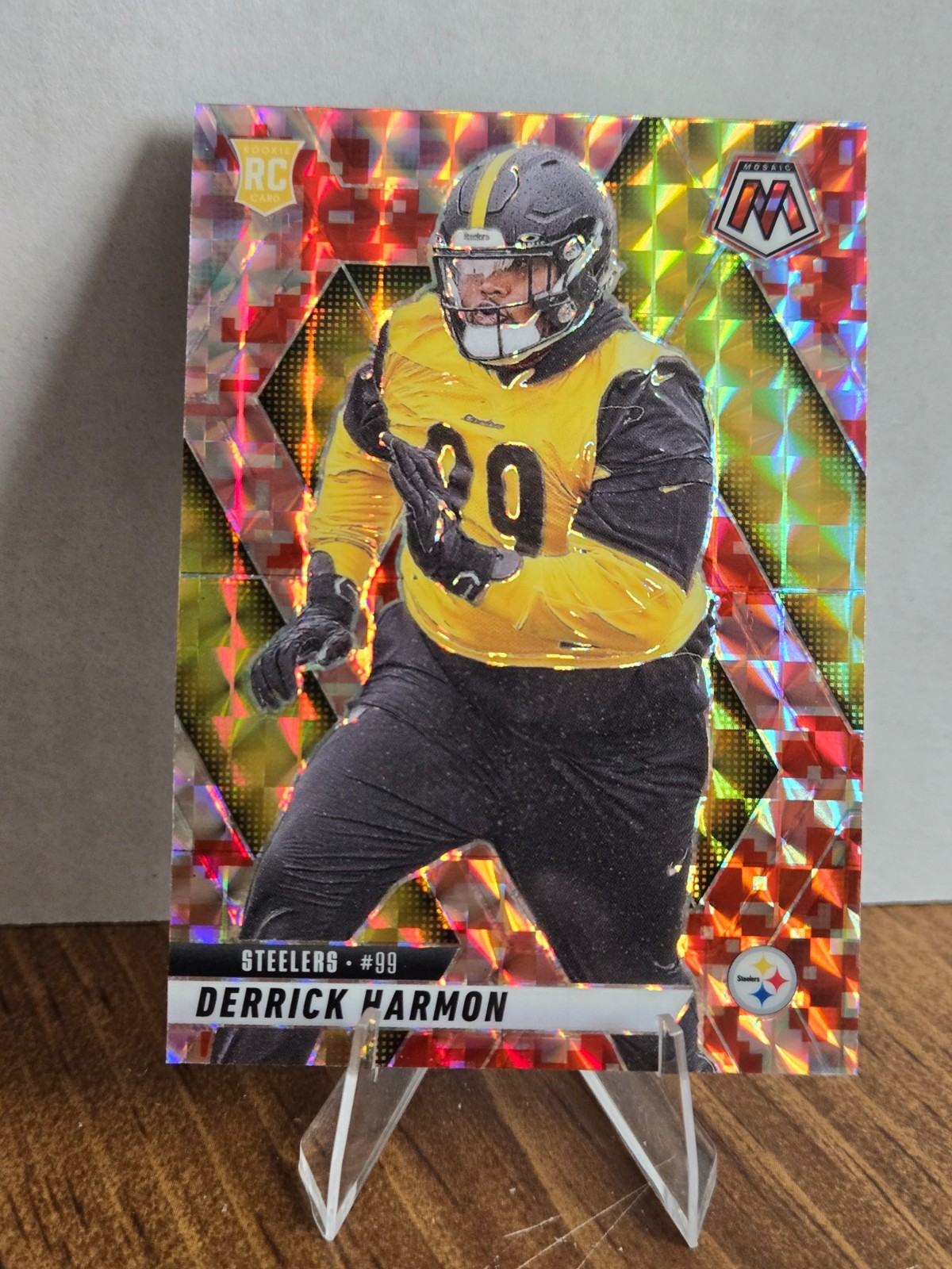 2025 Panini Mosaic Derrick Harmon RC #327 Red Camo Mosaic -- Pittsburgh Steelers