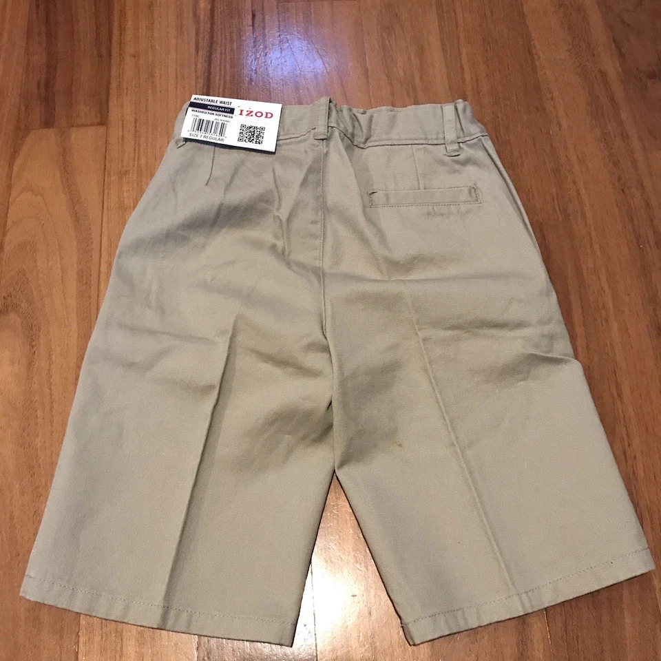 Uniforme IZOD para niños beige tostado caqui/ajuste plano casual Pantalones cortos de cintura talla 7 Foto 4 de 4
