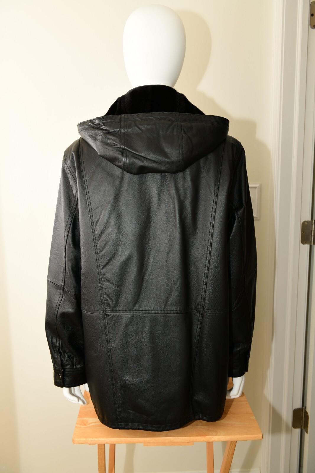 CROFT & BARROW (Kohls) Women's Black Leather Hooded Parka Coat, Size