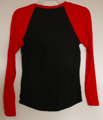 LONG SLEEVE SHIRT HELLO KITTY BLACK AND RED XS NEW 60% COTTON 40% POLYESTER - Picture 2 of 2