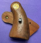 Colt OEM  D-Frame Short Square Butt Smooth American Walnut Panel Grips Gold Meds — photo 4