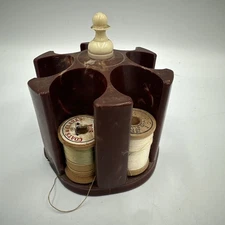Rare Vintage Mini Spool Caddy W/11 VTG Spools Of Thread Victory Of Chicago 1950