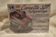 Revell Corvette 327 Fuel Injected Engine 16 Die Cast Kit Factory Sealed New