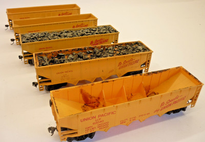 5 x BACHMANN HO Spur 4 BAY HIGH SIDE OPEN GONDOLAS - UNION PACIFIC - 62040, h