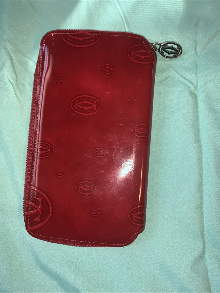 Cartera larga Cartier Burdeos roja feliz cumpleaños charol cremallera alrededor Foto 2 de 4