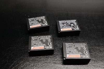 Fujifilm NP-W126S  original Akku Für X-A1 A2 A3 A5 X-E1 E2 X-T1 T2 T3 T10 u.a.