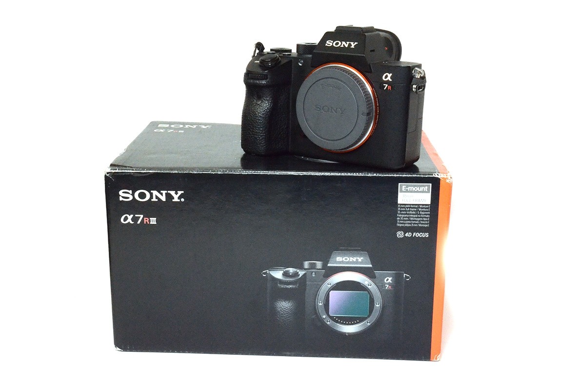 FOTOCAMERA SONY A7RIII 93204 SCATTI