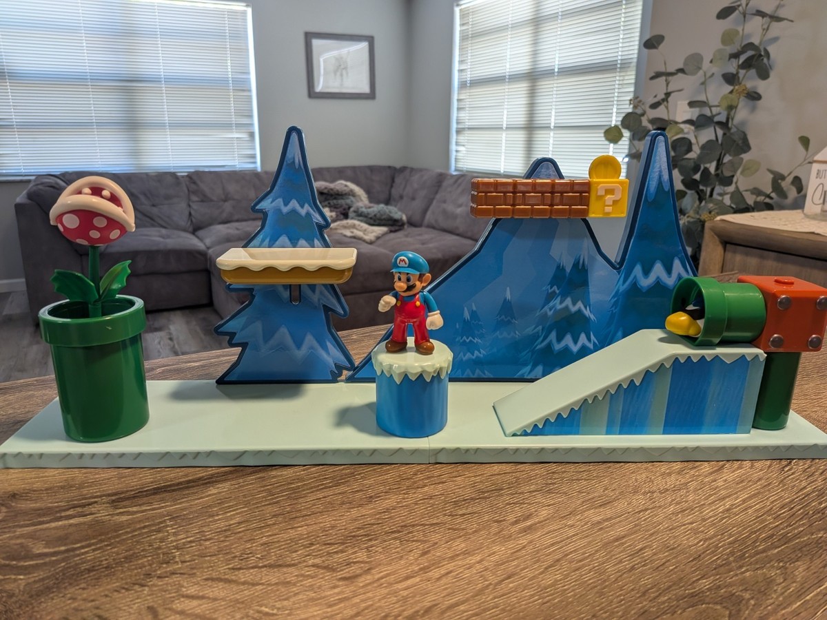 ★mario　スーパーチェストロング（2セット) Nintendo Super Mario Deluxe Frosted Glacier Playset Complete Set